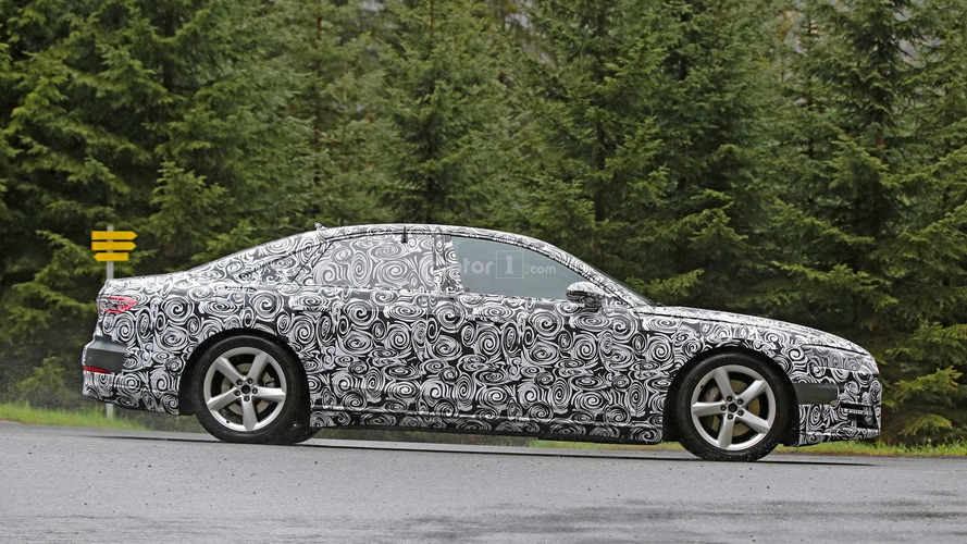 2018 Audi A8 casus fotoğrafları
