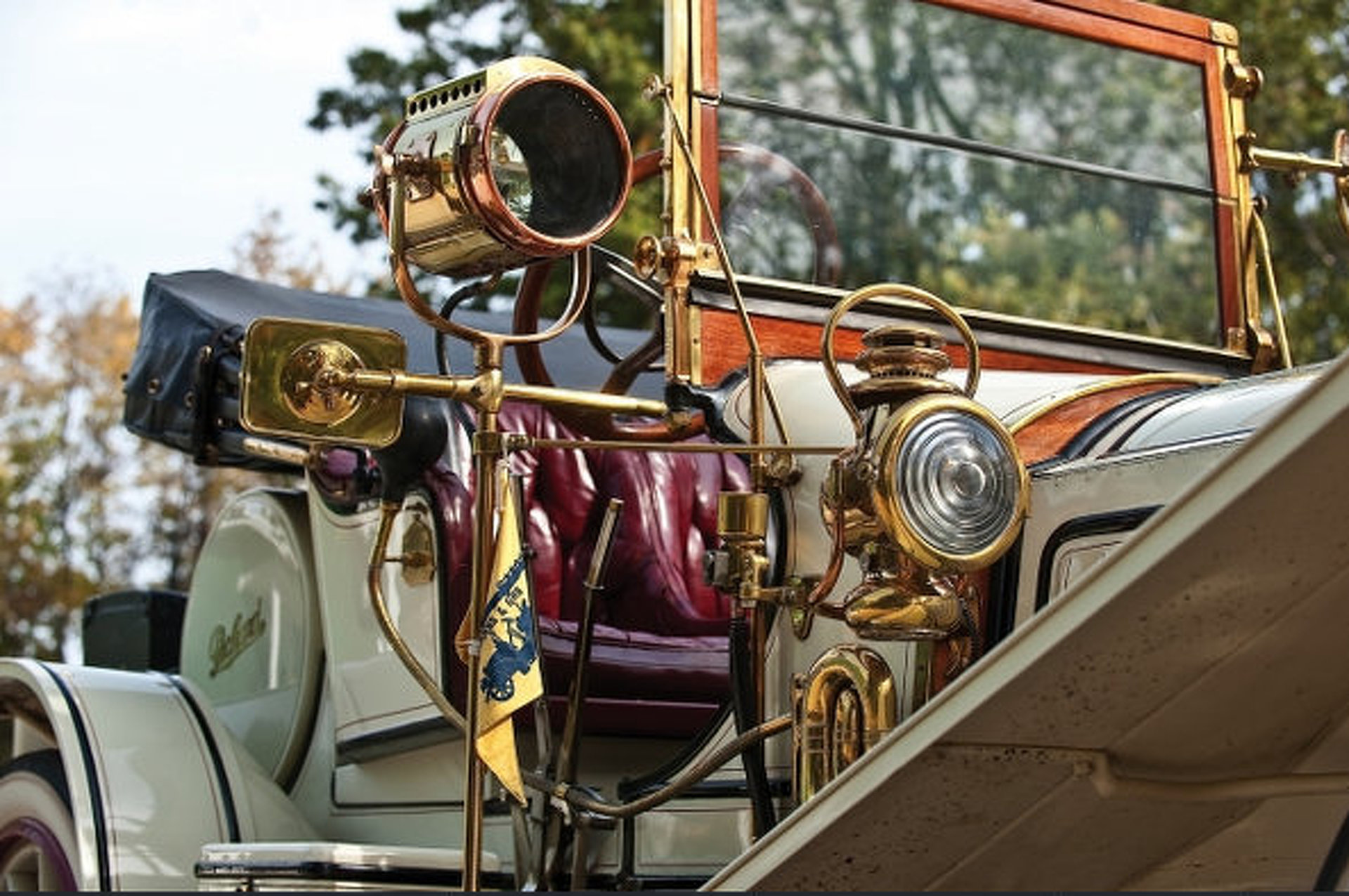 Know Your Niche: The Brass Era of Automobiles