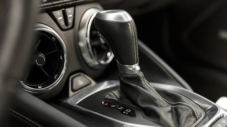 Comparativo - Ford Mustang GT vs. Chevrolet Camaro SS