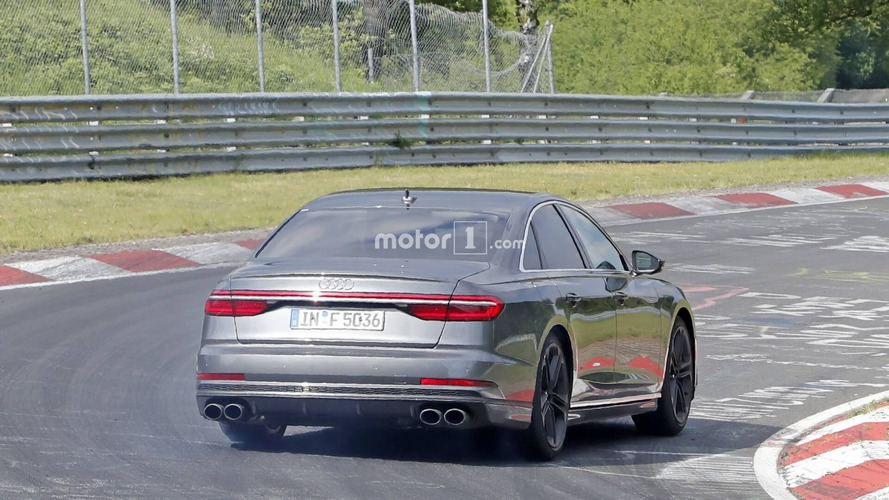 2019 Audi S8 spy photo