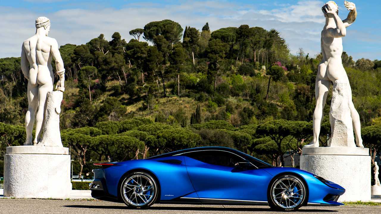 Battista Blue Iconica a Roma 2019