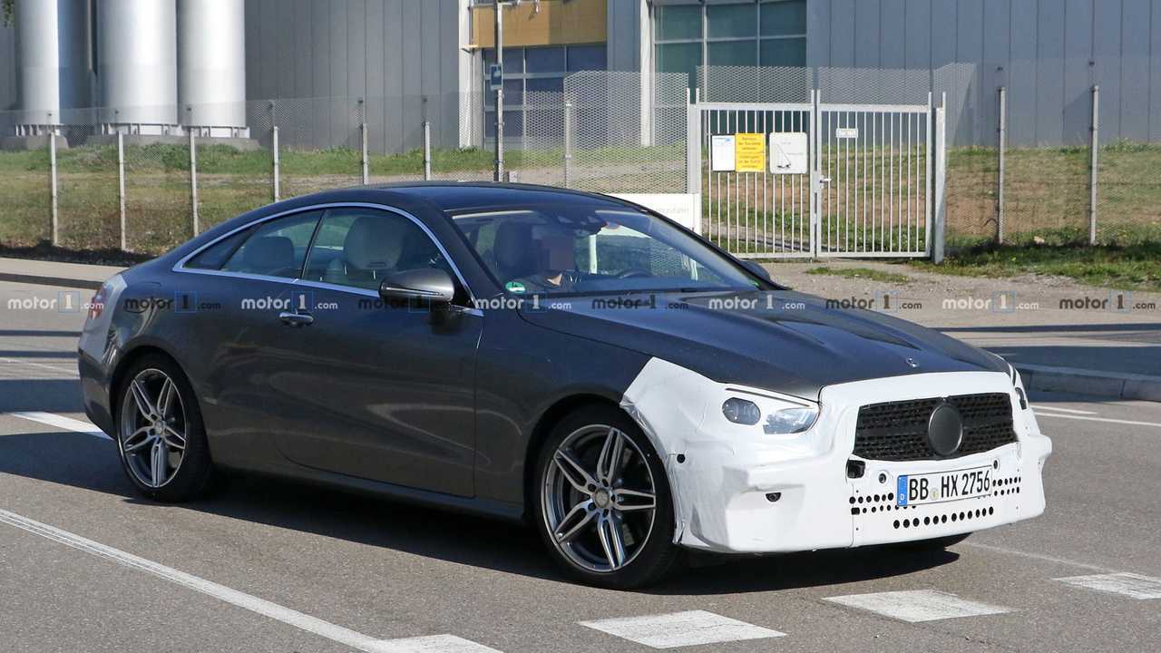 Mercedes-Benz E-Class Coupe Spy фото