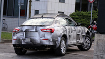 2016 Maserati Levante spy photo
