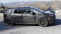 2015 Ford S-Max spy photo
