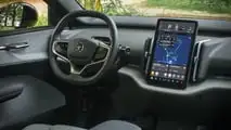 Volvo EX30 Single Extended Range Ultra (2024) in Moss Yellow im Test