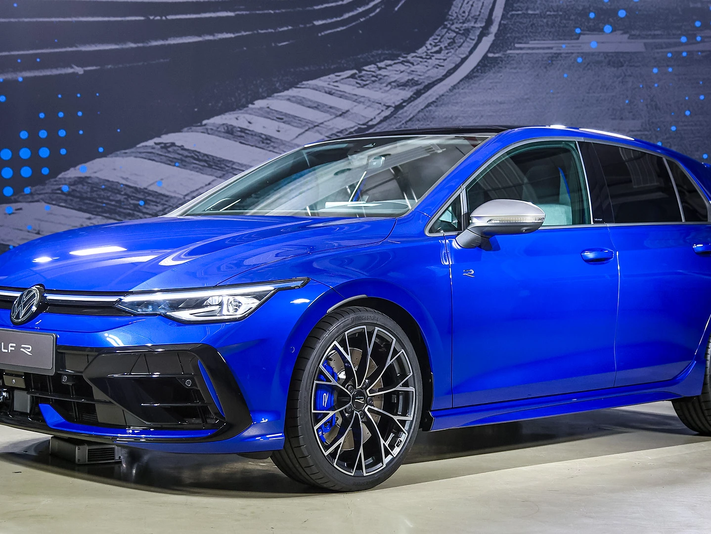 Golf R Cuzzy Vw Golf R 2024 Vermelho 2024 VOLKSWAGEN GOLF R | WVWEB7CD7RW112652