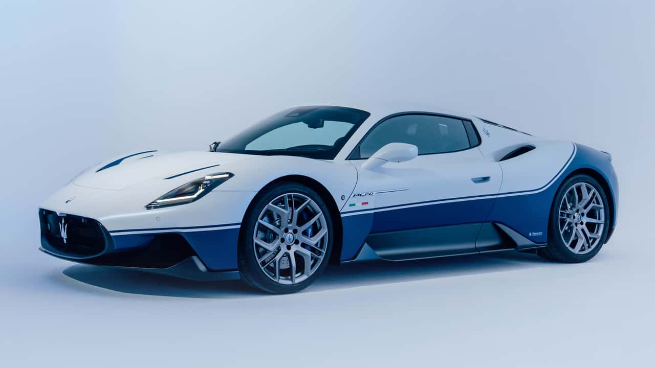 Maserati MC20 with MC12 Livery