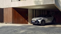 Toyota C-HR 220PH 2024