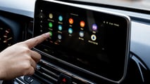 Maxus Deliver 9, da chinesa SAIC, dará origem a novo furgão comercial da VW no Brasil