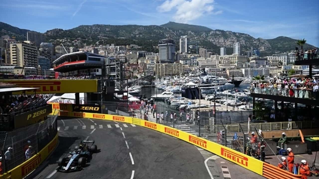 F1: Antonelli vence GP de Mônaco marcado por punições, batidas e bandeira vermelha na reta final; Bortoleto é 11º