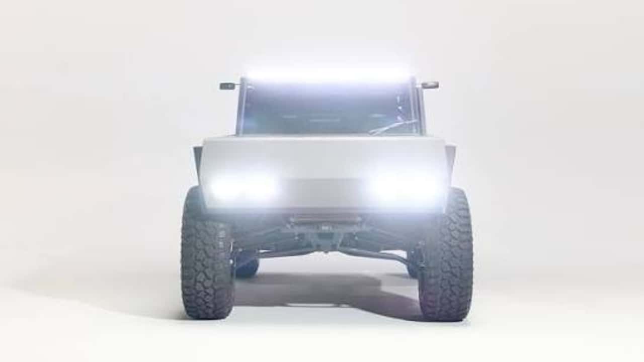 This Futuristic Moon Buggy-Looking Car Is Actually a Side-By-Side Underneath