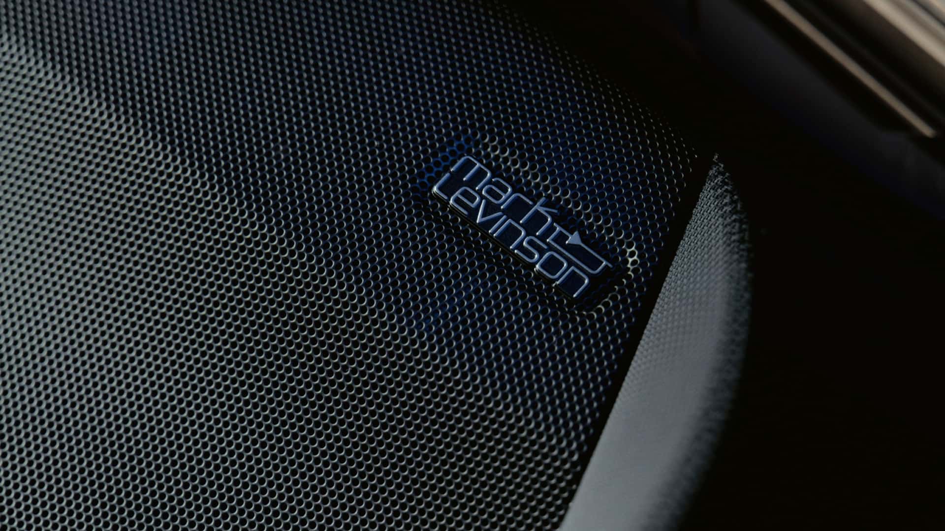 https://cdn.motor1.com/images/mgl/nA91qE/s1/foto---lexus-lbx-2023-photogallery---immagini.jpg
