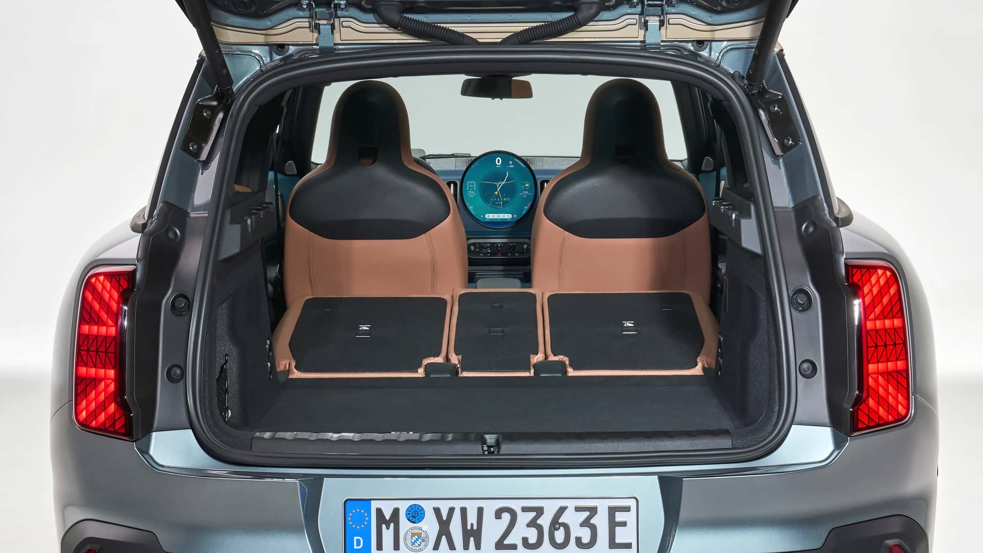 https://cdn.motor1.com/images/mgl/nA9YqG/s1/mini-countryman-se-all4-2024.jpg