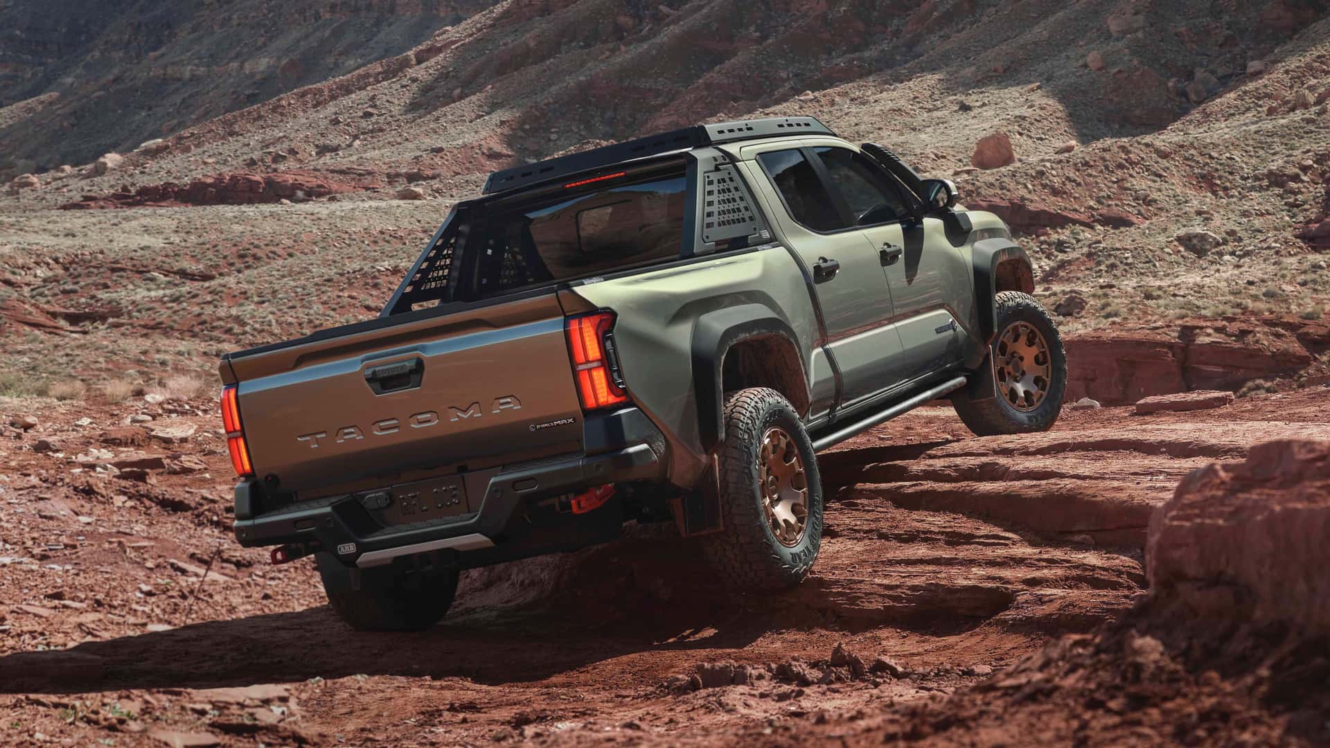https://cdn.motor1.com/images/mgl/nA9gRR/s1/2024-toyota-tacoma-trailhunter.jpg