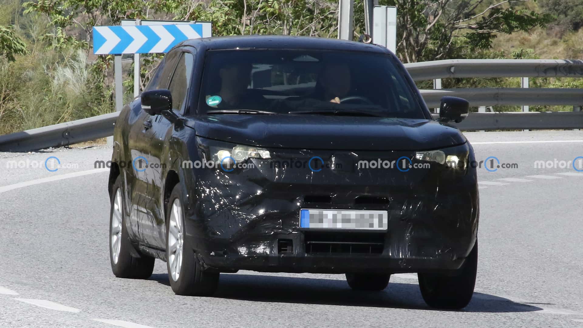 suzuki-evx-spy-photos.jpg