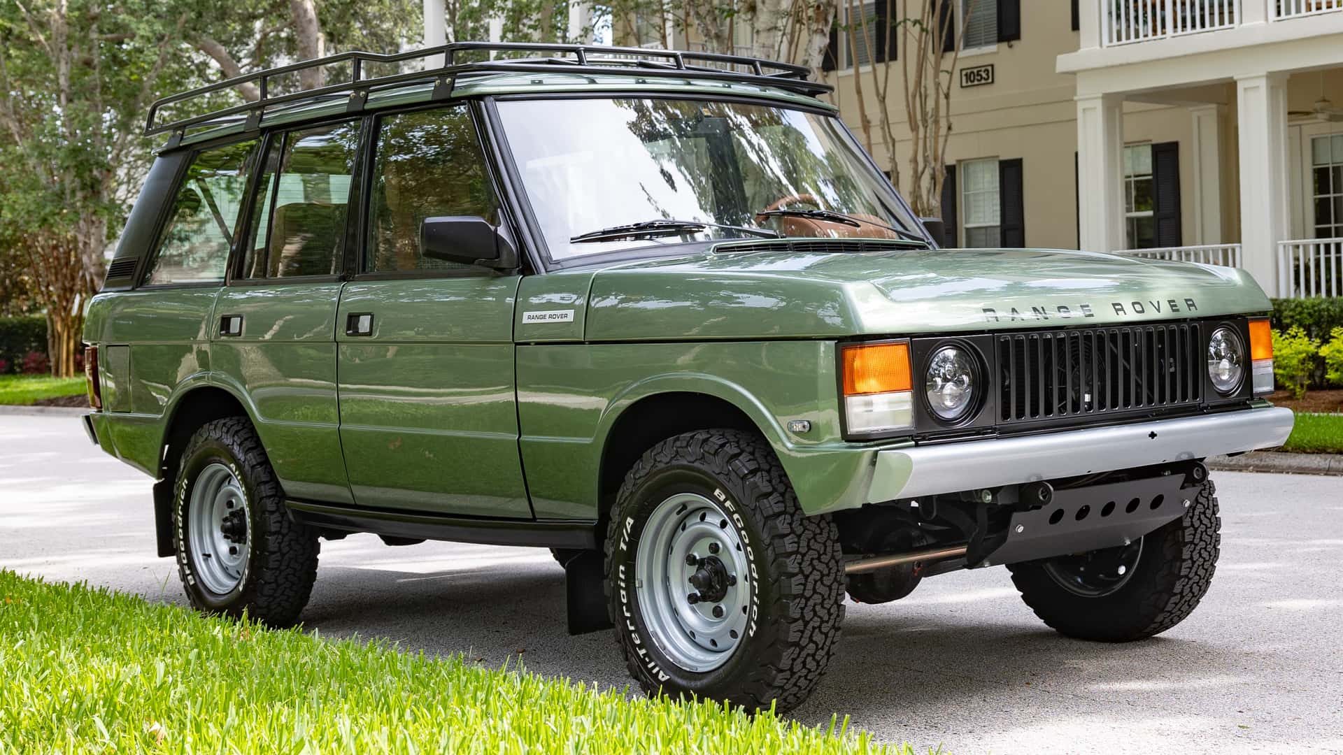 thumbnail image 2 of Range Rover Classic 4-Door Rear Mud Flap Kit - Hard & Soft Dash - MXC 5587 By A.b.e Supplies 2 of 6