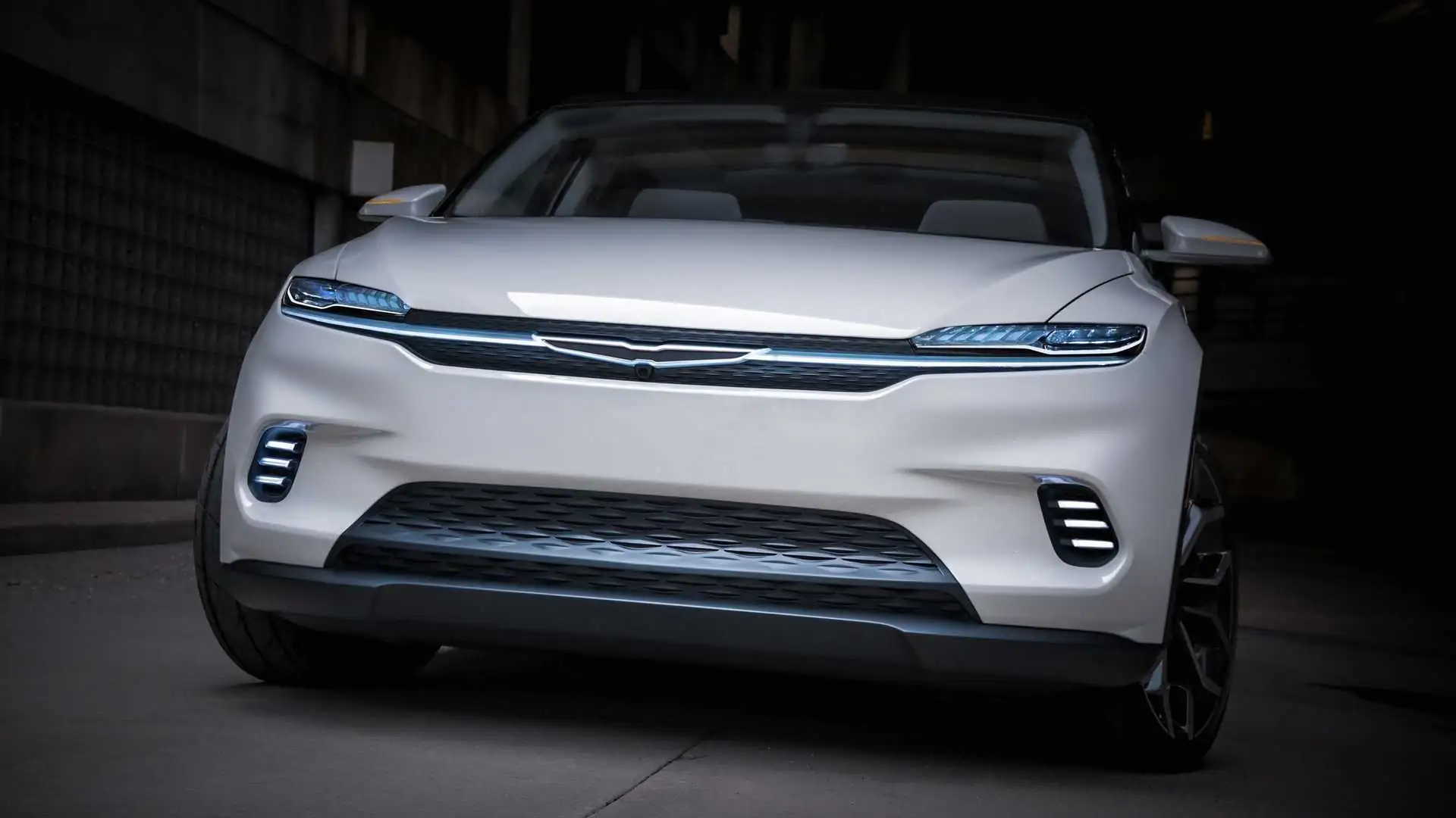https://cdn.motor1.com/images/mgl/nAX1q1/s1/chrysler-airflow-concept.webp