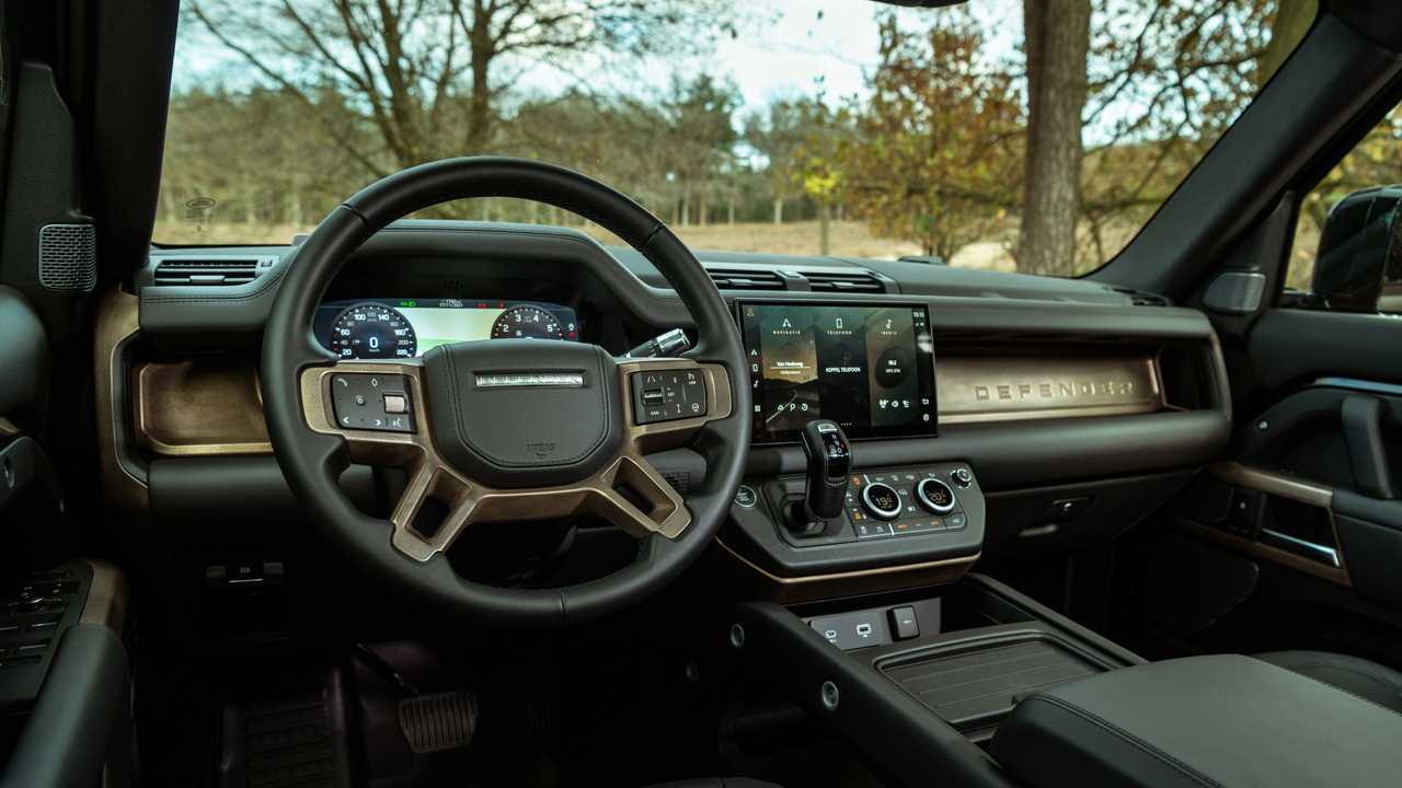 Land Rover Defender
