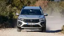 Dacia Jogger (2022) in Moonstone Grey