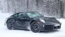 Porsche 911 Non-Turbo Facelift Side View Spy Photo