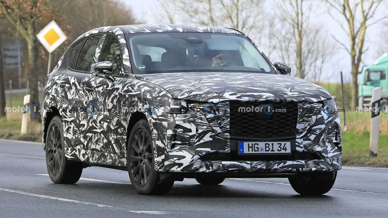 2023 Mazda CX-60 foto spia
