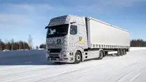 FOTO - Mercedes eActros: test al Circolo Polare