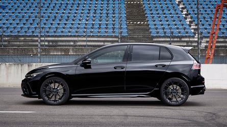 2025 Volkswagen Golf R Black Edition