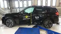 BMW X3, i crash test di Euro NCAP 2025