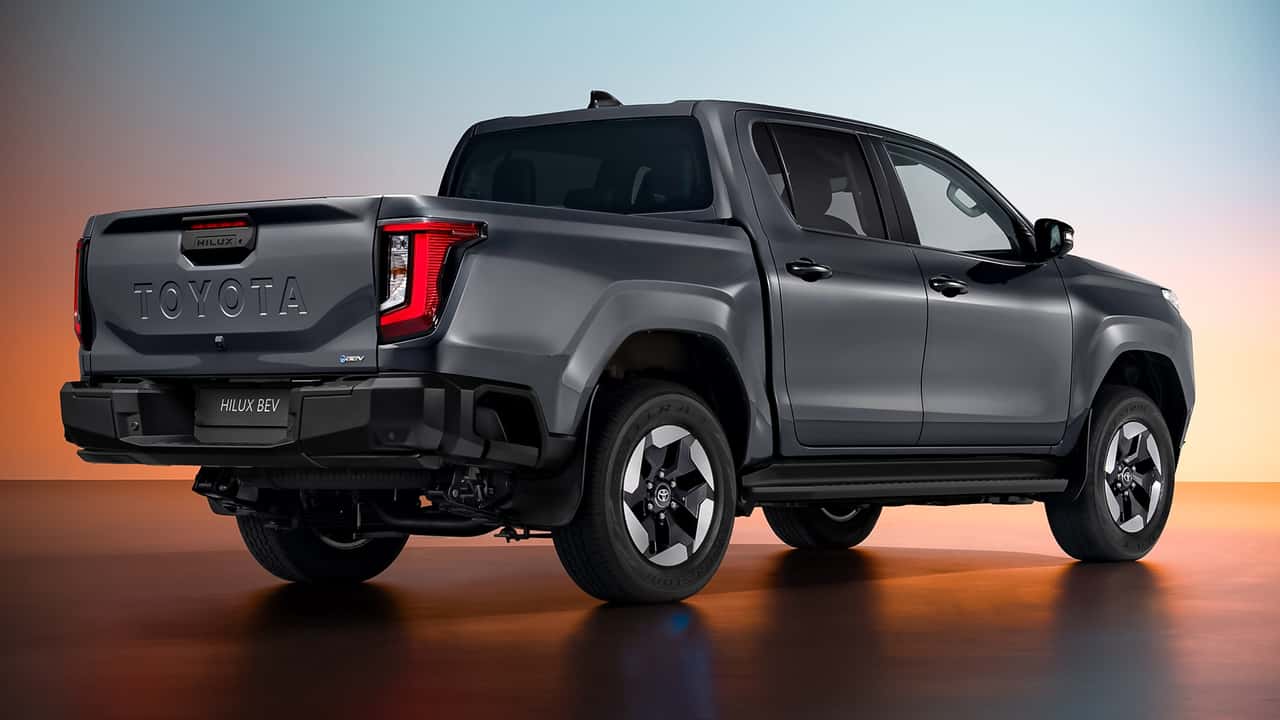 Toyota Hilux BEV