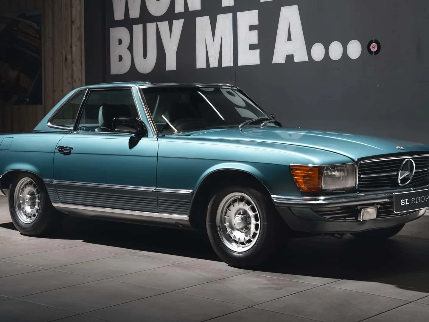 Este Mercedes-Benz SL ha pasado los últimos 42 años guardado y