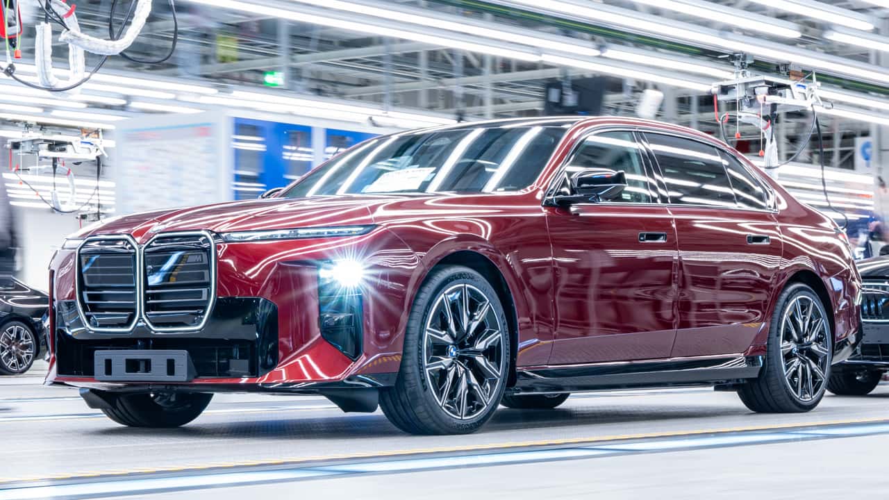 Production of the new BMW i7 M70 xDrive at BMW Group Plant Dingolfing