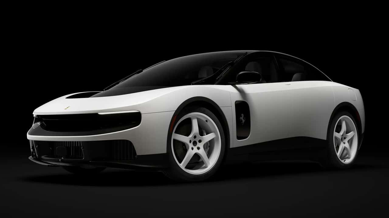 Ferrari aukcjonuje pierwszy egzemplarz swojego pierwszego elektryka