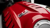 Yamaha R15 70th Anniversary