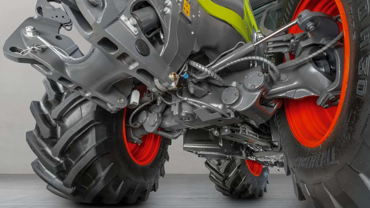 Claas Axion 8 CMATIC: potenza 264–313 CV, cabina e assistenza