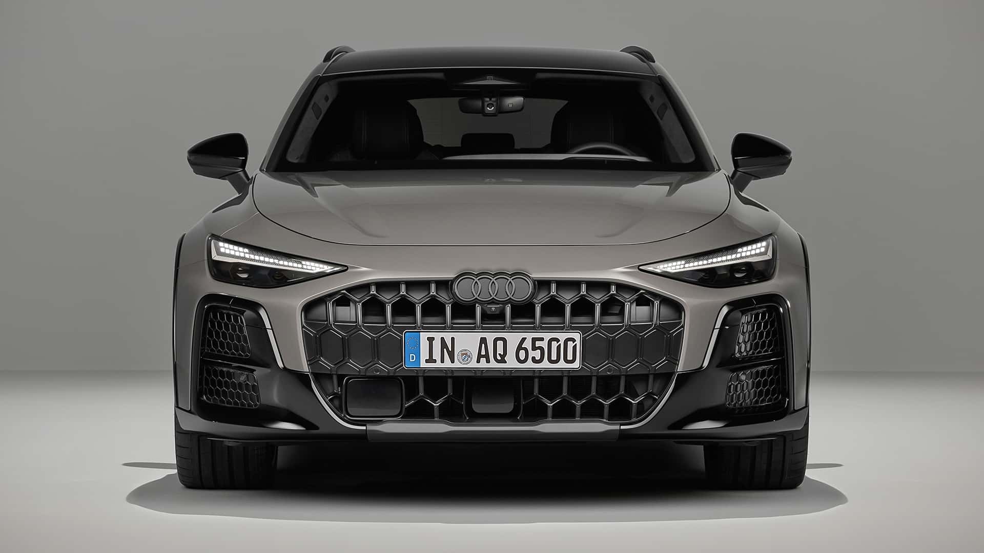 https://cdn.motor1.com/images/mgl/nAljrG/s1/audi-a6-allroad-2026.jpg