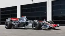 une-mclaren-ex-kimi-raikkonen-s-illustre-lors-de-la-vente-bonhams-d-abou-dabi-25585-1-P