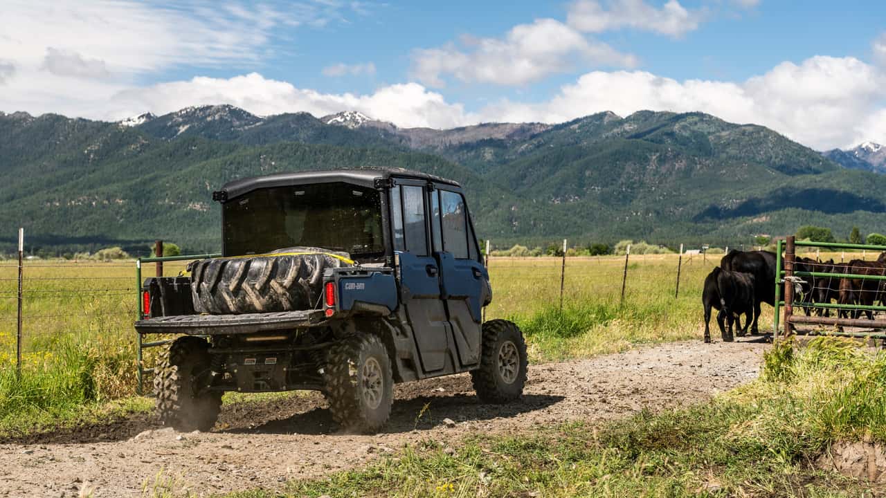 Can-Am Defender Max