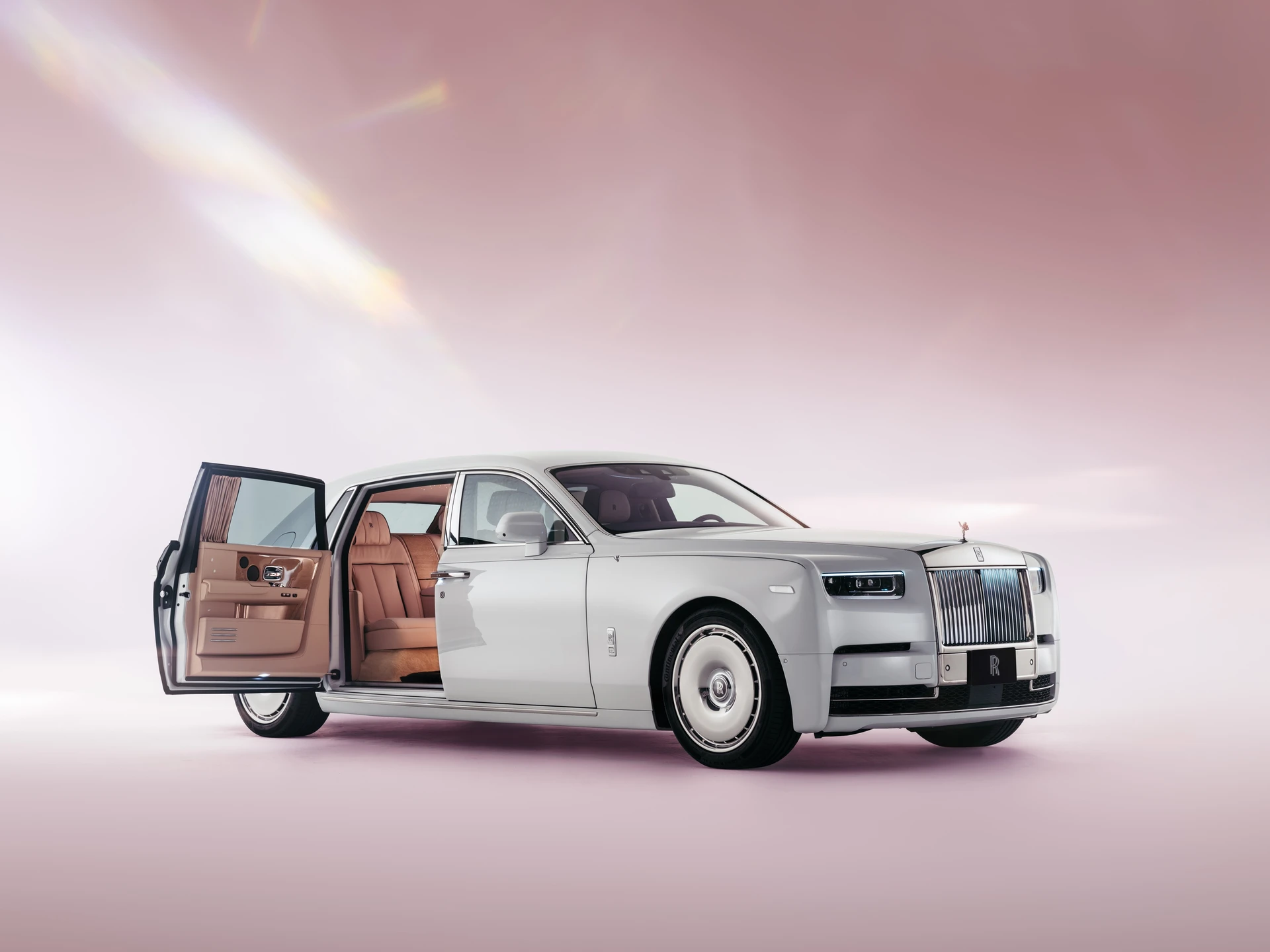 rolls-royce-phantom-cherry-