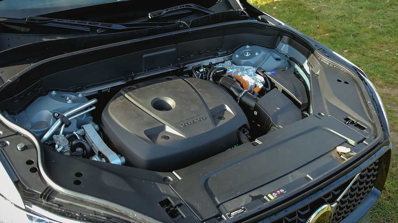 Volvo XC90 T8 AWD Plug-in Hybrid (2022) im Test