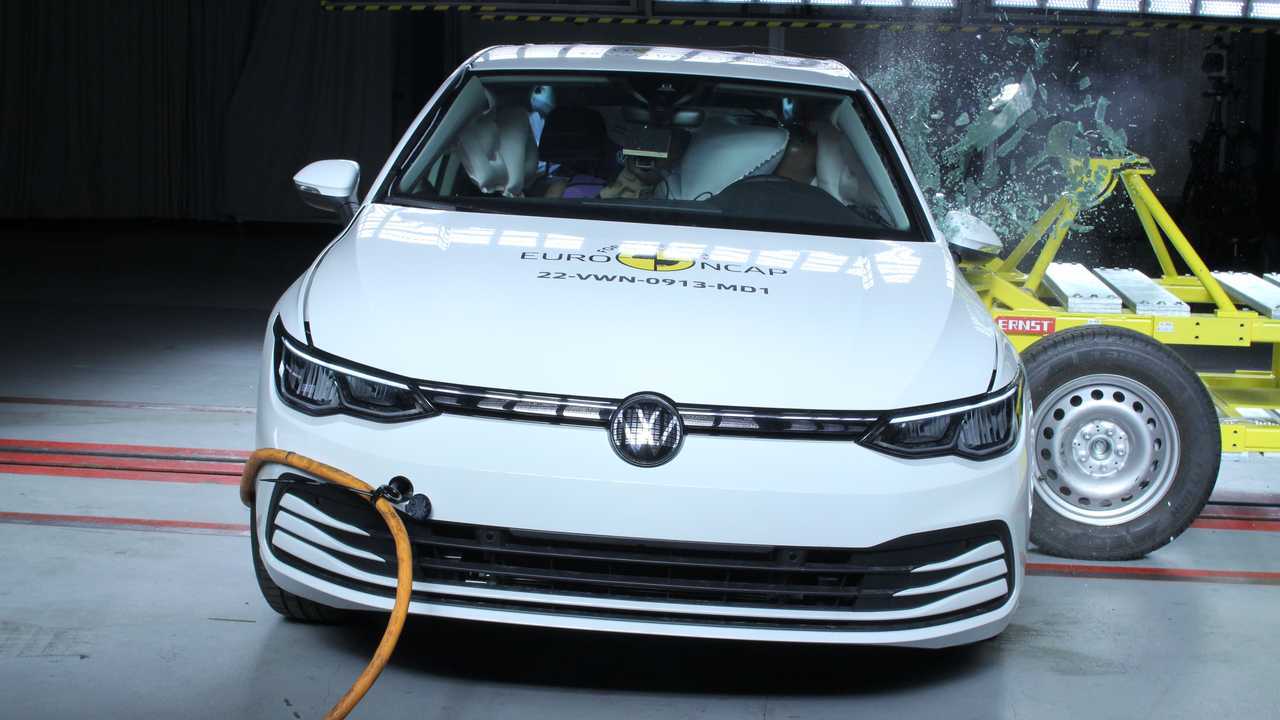 I crash test della Volkswagen Golf 8