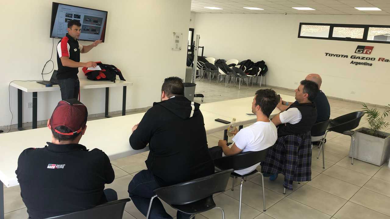 CLINICA-TOYOTA-GR9