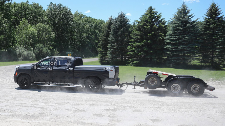 Next-gen GMC Sierra 1500 Spy Shots
