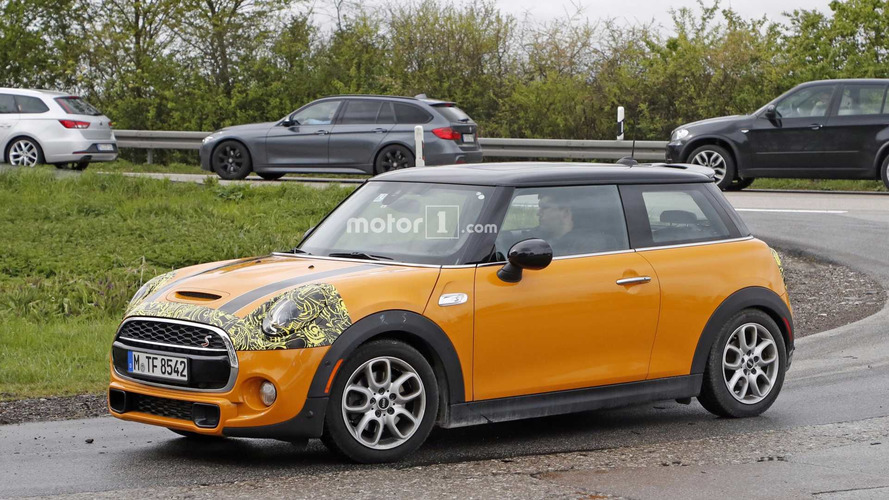 Makyajlı MINI Cooper S casus fotoğrafları