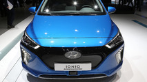 Hyundai Ioniq autonomous concept and virtual reality simulator