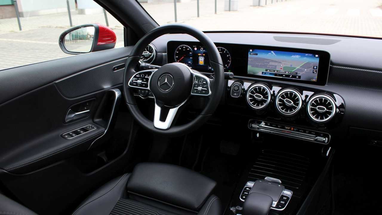 Mercedes-Benz A200 7G DCT