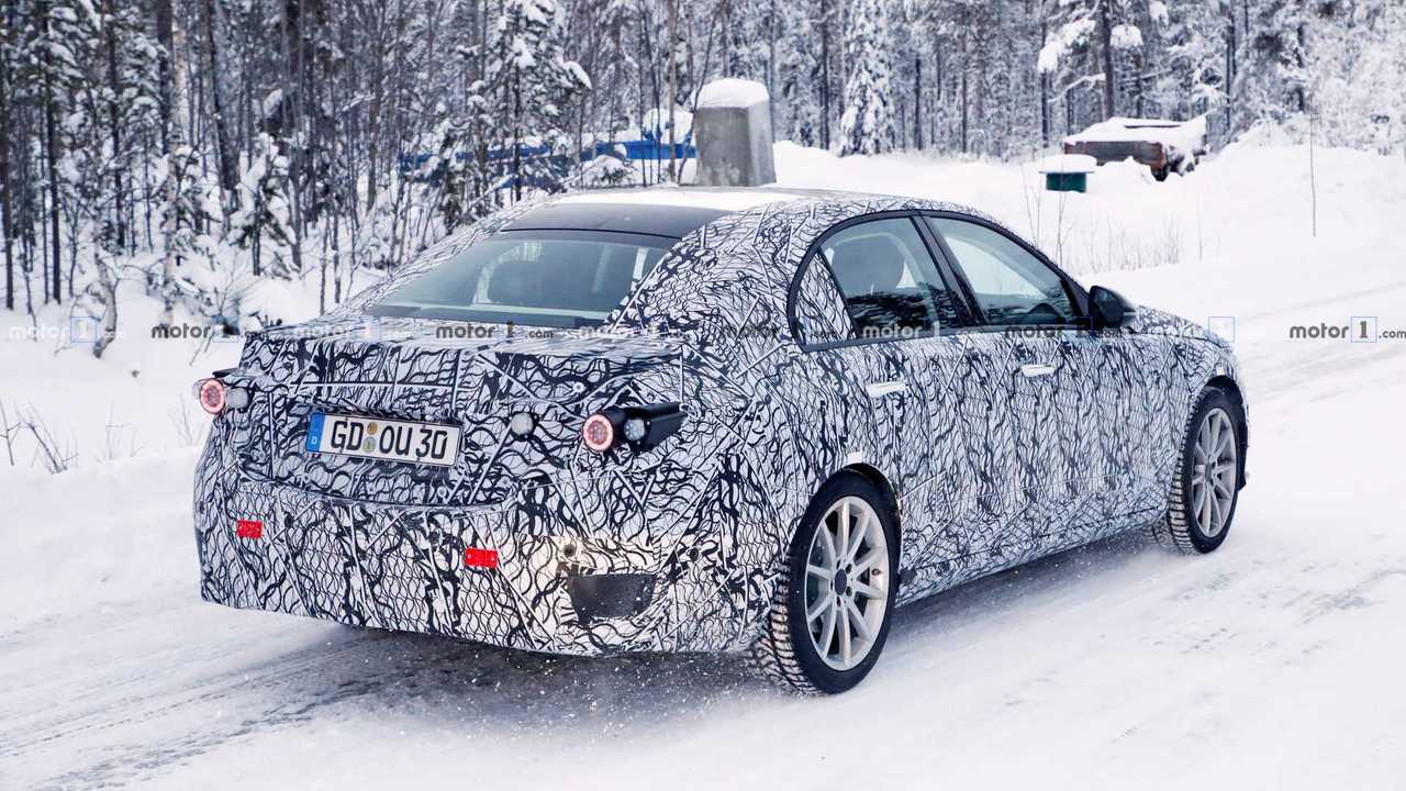 Nuova Mercedes Classe C. le foto spia