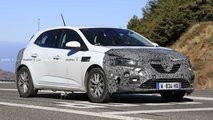 Renault Megane facelift spy photo