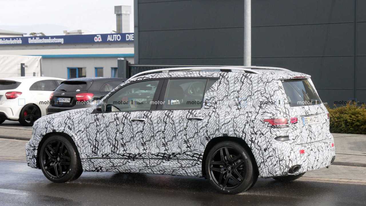 Mercedes-AMG GLB 35 spy photo