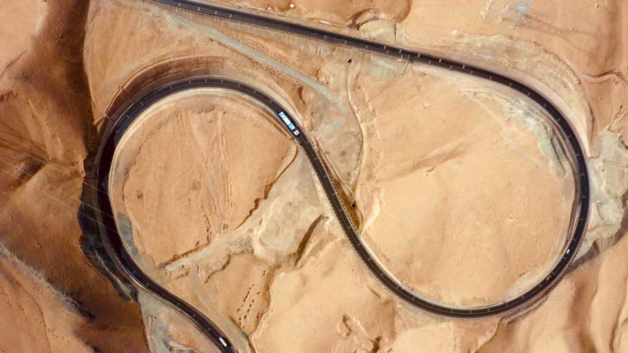 Un camión autónomo completa 4000 millas de viaje por la Ruta de la Seda