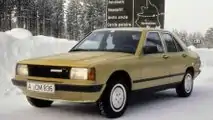 Mercedes 190: Wintererprobung eines Prototyps mit Tarnkarosserie am Polarkreis
